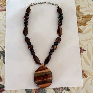 Stunning Costume Necklace Goldtone Marbled Brown Wood Look